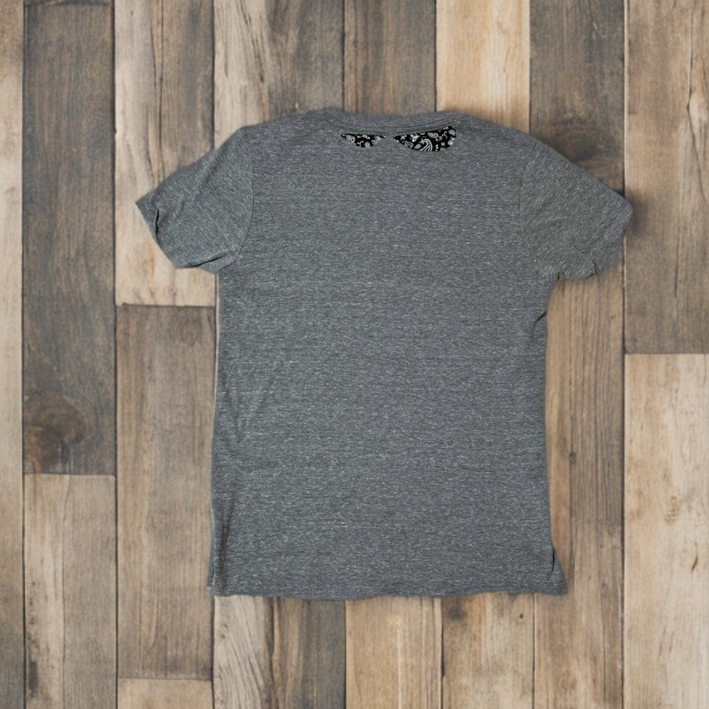 Chillionaire Football Season “Tailgating” T-Shirt NFL - Picture 2 of 7